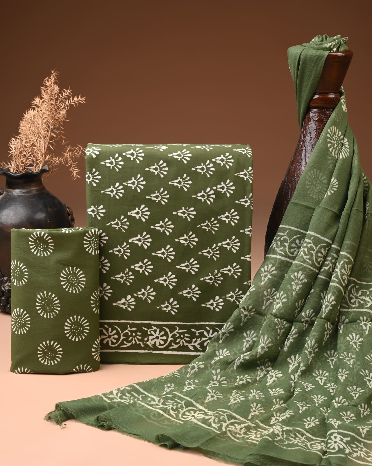 🌸 Breezy Blossom: Hand-Block Printed Cotton Suit with Soft Chiffon Dupatta 🌸