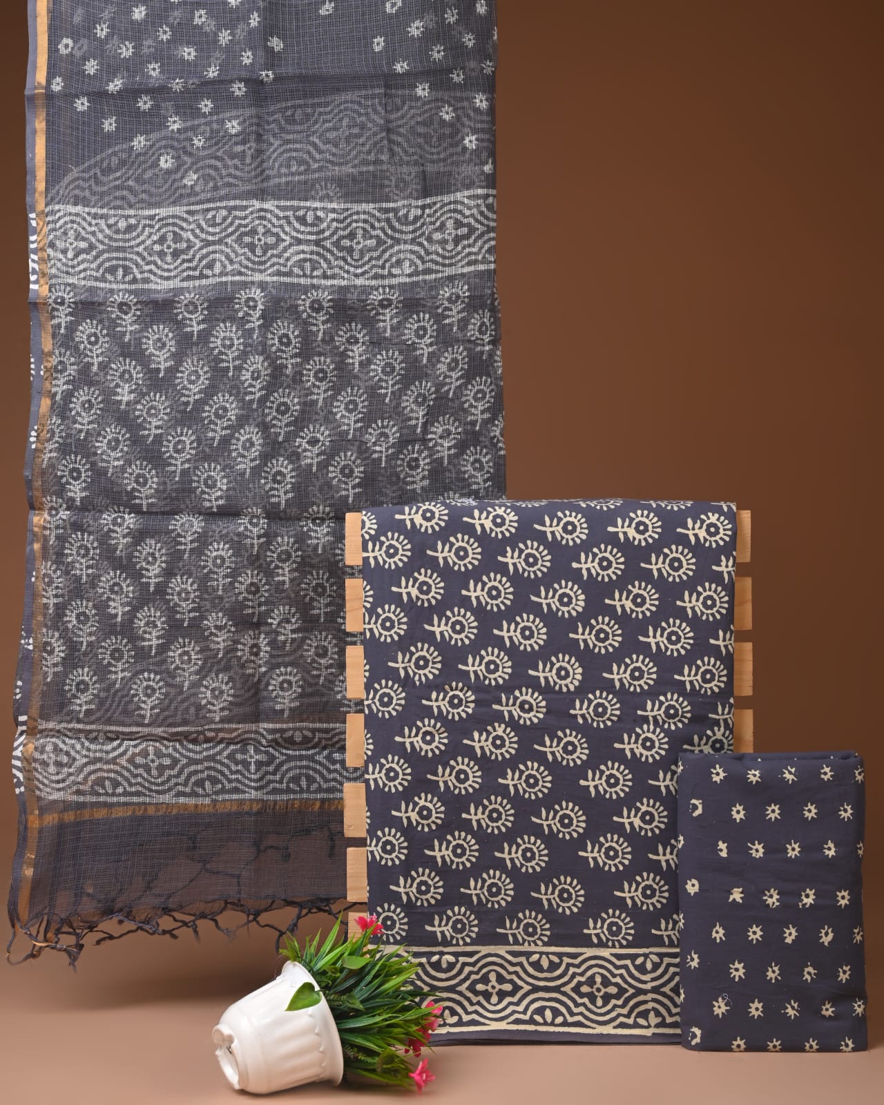 Pure Cotton Unstitched Suit With Kota Dupatta